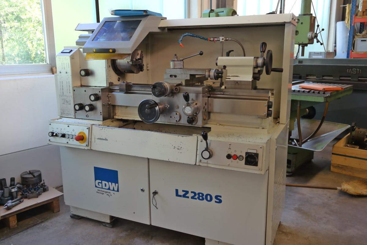 GDW LZ 280 S Drehmaschine - konventionell 2008