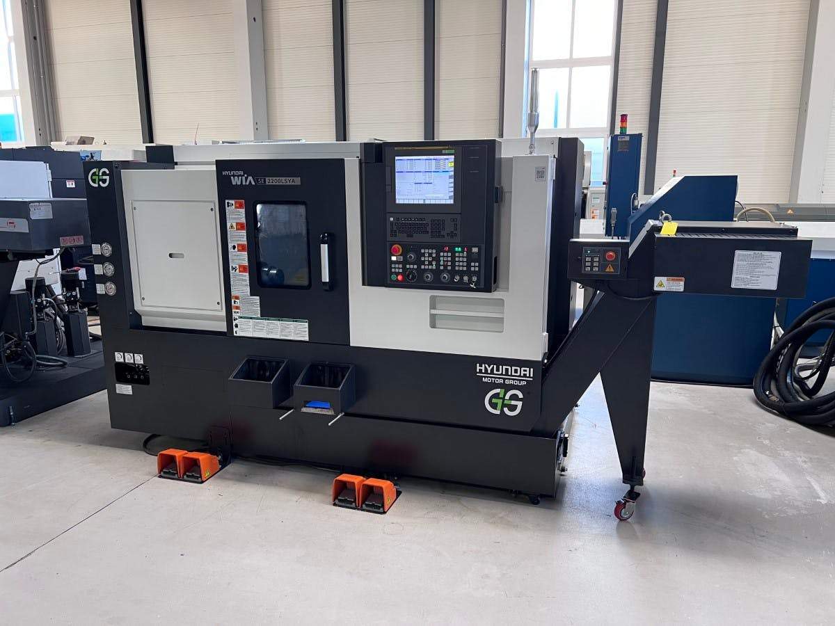 Hyundai WIA SE 2200 LSYA CNC Drehmaschine 2022